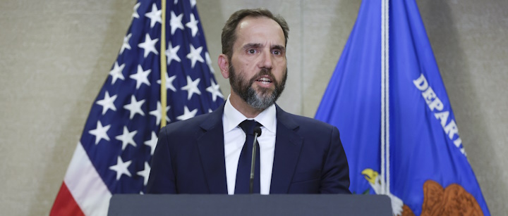 Indictment Details Trump&rsquo;s Attempt to Overturn Swing State Election Outcomes